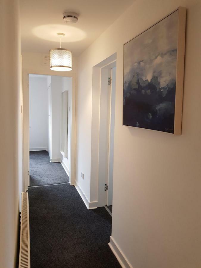 Carnegie Place East Kilbride Exteriör bild